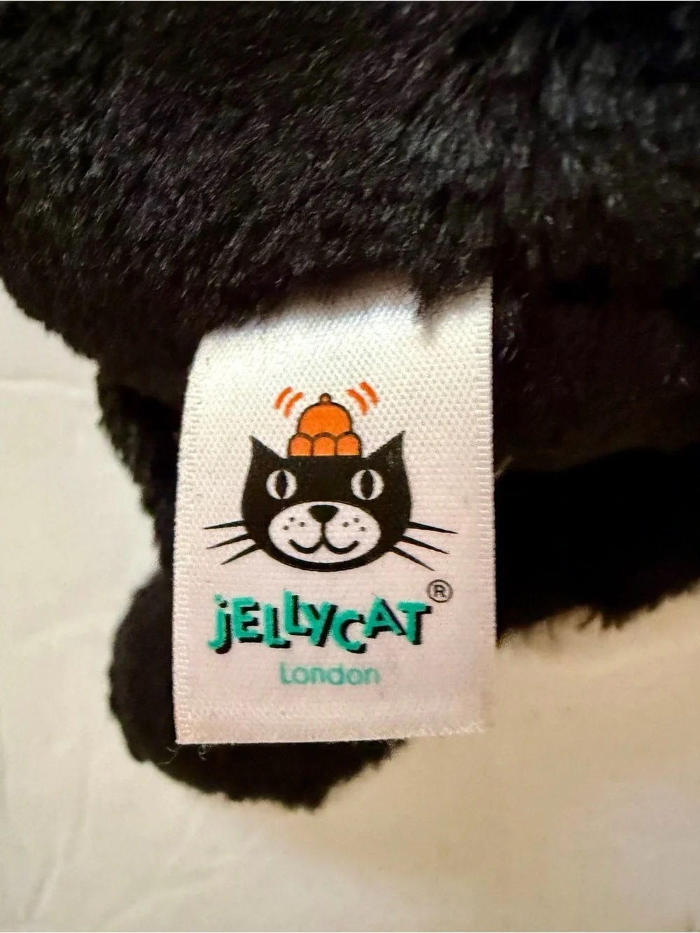 Jellycat Small Bashful Kitten Black and Cream Tuxedo Size 8